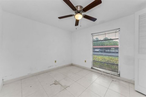 Condo in Dunedin, Florida, 2 bedrooms  № 1760627 - photo 25