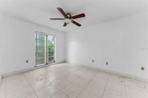 Condo in Dunedin, Florida, 2 bedrooms  № 1760627 - photo 21