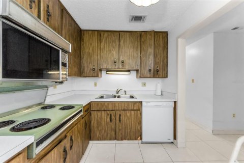 Condo in Dunedin, Florida, 2 bedrooms  № 1760627 - photo 17