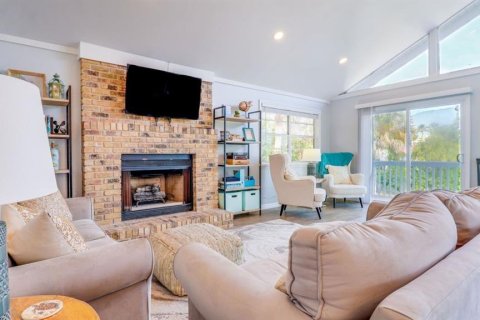 Casa en venta en New Smyrna Beach, Florida, 4 dormitorios, 173.54 m2 № 1831253 - foto 4