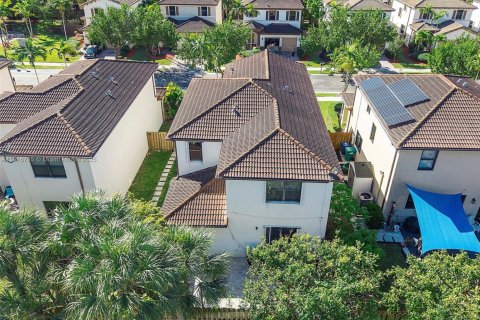 Casa en venta en Cutler Bay, Florida, 5 dormitorios, 271.65 m2 № 1973574 - foto 27