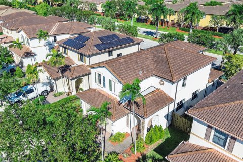 Casa en venta en Cutler Bay, Florida, 5 dormitorios, 271.65 m2 № 1973574 - foto 26