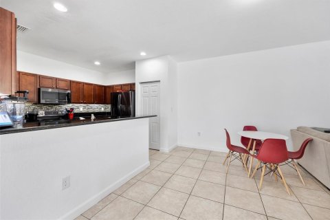 Casa en venta en Cutler Bay, Florida, 5 dormitorios, 271.65 m2 № 1973574 - foto 5