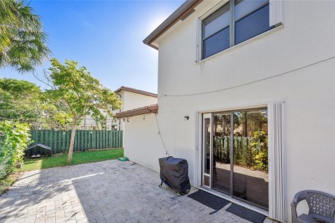 Casa en venta en Cutler Bay, Florida, 5 dormitorios, 271.65 m2 № 1973574 - foto 25