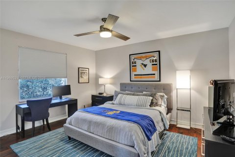 Купить виллу или дом в Уэстон, Флорида 5 спален, 516.82м2, № 2033939 - фото 27