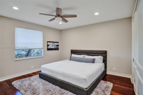 Купить виллу или дом в Уэстон, Флорида 5 спален, 516.82м2, № 2033939 - фото 21