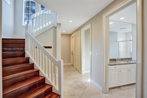 Купить виллу или дом в Уэстон, Флорида 5 спален, 516.82м2, № 2033939 - фото 29