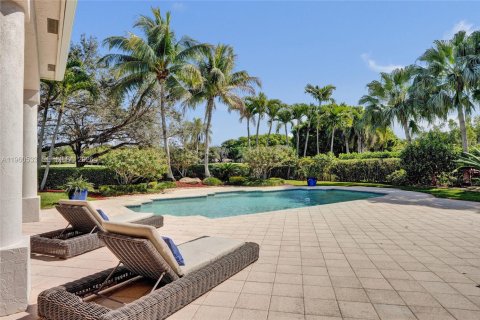 Купить виллу или дом в Уэстон, Флорида 5 спален, 516.82м2, № 2033939 - фото 4