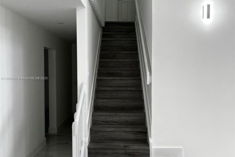 Villa ou maison à vendre à Plantation, Floride: 4 chambres, 181.72 m2 № 1964945 - photo 9