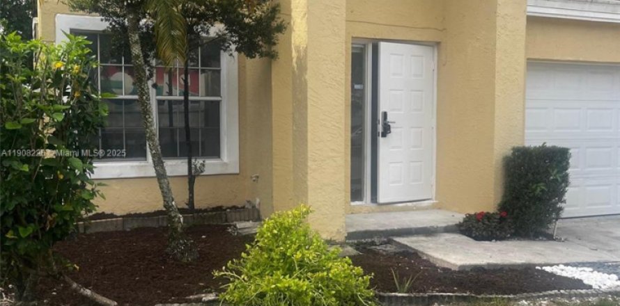 Villa ou maison à Plantation, Floride 4 chambres, 181.72 m2 № 1964945