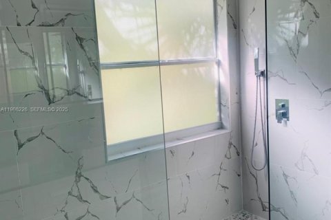 Casa en venta en Plantation, Florida, 4 dormitorios, 181.72 m2 № 1964945 - foto 26