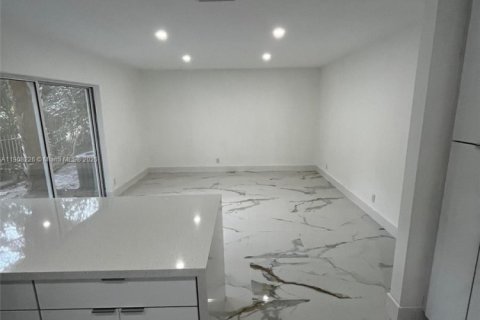 Villa ou maison à vendre à Plantation, Floride: 4 chambres, 181.72 m2 № 1964945 - photo 7