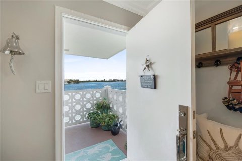 Condominio en venta en Sarasota, Florida, 2 dormitorios, 75.81 m2 № 1879745 - foto 3