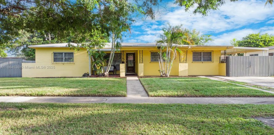 Casa en Miami, Florida 3 dormitorios, 138.33 m2 № 1892691