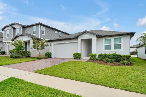 House in Minneola, Florida 4 bedrooms, 204.38 sq.m. № 2314349 - photo 2