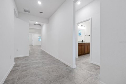 House in Minneola, Florida 4 bedrooms, 204.38 sq.m. № 2314349 - photo 24