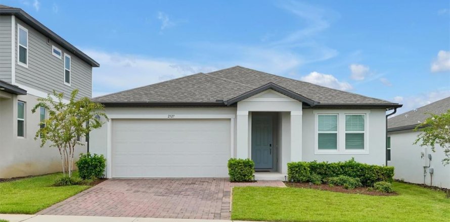 House in Minneola, Florida 4 bedrooms, 204.38 sq.m. № 2314349