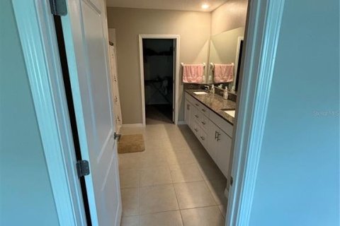 House in Sun City Center, Florida 5 bedrooms, 273.97 sq.m. № 1347264 - photo 13