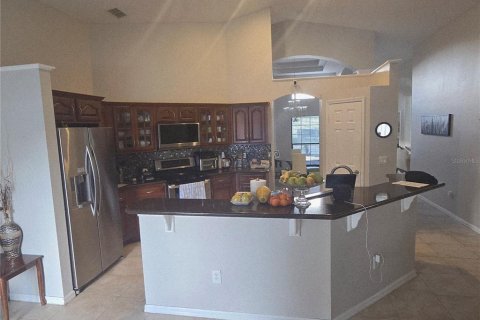 House in Oviedo, Florida 4 bedrooms, 215.72 sq.m. № 2208774 - photo 8