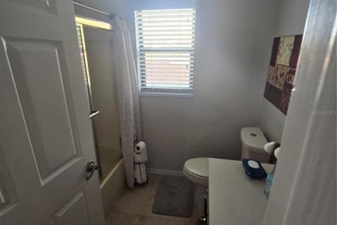 House in Oviedo, Florida 4 bedrooms, 215.72 sq.m. № 2208774 - photo 13