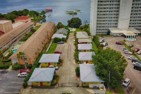 Propiedad comercial en Sebring, Florida № 2082890