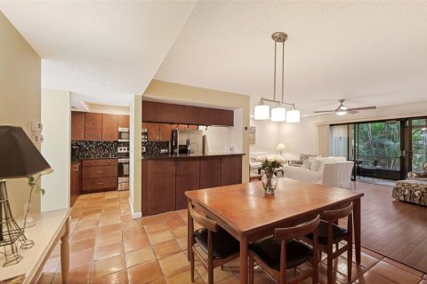 Copropriété à vendre à Sarasota, Floride: 2 chambres, 103.31 m2 № 2408148 - photo 6