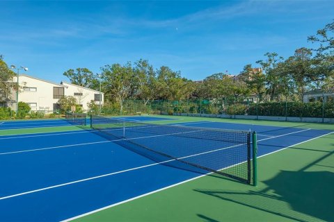 Copropriété à vendre à Sarasota, Floride: 2 chambres, 103.31 m2 № 2408148 - photo 26