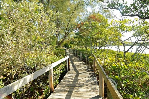 Copropriété à vendre à Sarasota, Floride: 2 chambres, 103.31 m2 № 2408148 - photo 30