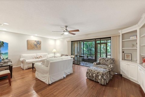 Copropriété à vendre à Sarasota, Floride: 2 chambres, 103.31 m2 № 2408148 - photo 7