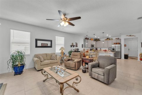 House in Bartow, Florida 3 bedrooms, 207.17 sq.m. № 1737275 - photo 17