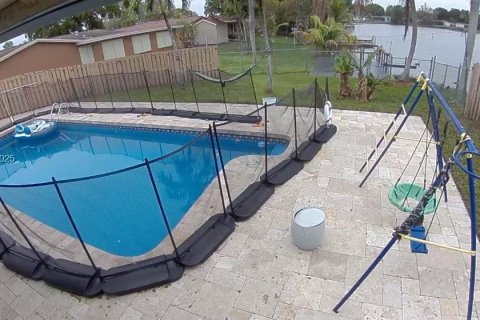 Casa en venta en Pembroke Pines, Florida, 5 dormitorios, 194.54 m2 № 1969349 - foto 8