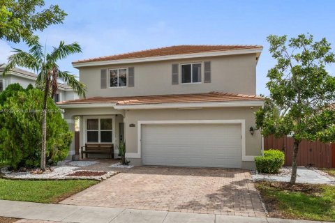 Casa en venta en Homestead, Florida, 4 dormitorios, 191.19 m2 № 1975291 - foto 1