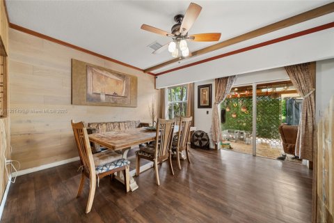 Casa en venta en Homestead, Florida, 4 dormitorios, 191.19 m2 № 1975291 - foto 11