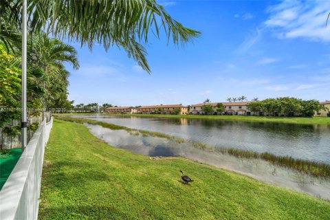 Casa en venta en Homestead, Florida, 4 dormitorios, 191.19 m2 № 1975291 - foto 19