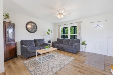 Casa en alquiler en Haines City, Florida, 4 dormitorios, 96.62 m2 № 1775602 - foto 2