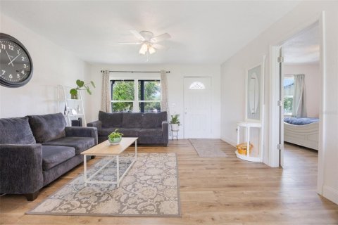 Casa en alquiler en Haines City, Florida, 4 dormitorios, 96.62 m2 № 1775602 - foto 4