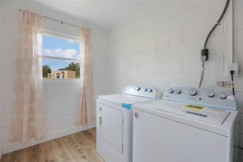 Casa en alquiler en Haines City, Florida, 4 dormitorios, 96.62 m2 № 1775602 - foto 14