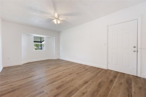 Casa en alquiler en Haines City, Florida, 4 dormitorios, 96.62 m2 № 1775602 - foto 11
