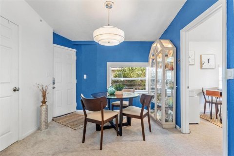 House in Saint Petersburg, Florida 2 bedrooms, 68.19 sq.m. № 1856763 - photo 12