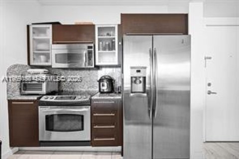 Condominio en venta en Miami, Florida, 2 dormitorios, 102.29 m2 № 2030009 - foto 14