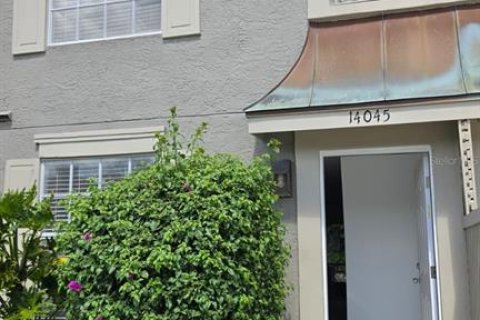 Touwnhouse à louer à Tampa, Floride: 2 chambres, 101.64 m2 № 2383508 - photo 2