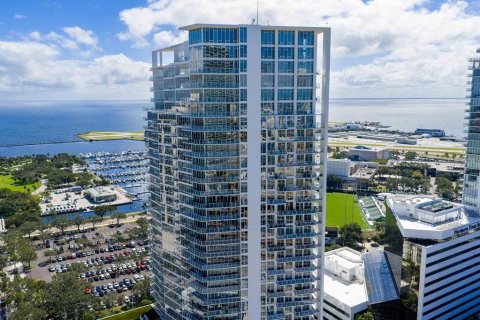 Condo à Saint Petersburg, Floride, 1 chambre  № 2128239