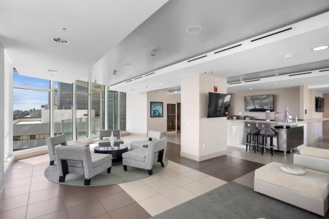 Condo in Saint Petersburg, Florida, 1 bedroom  № 2128239 - photo 23