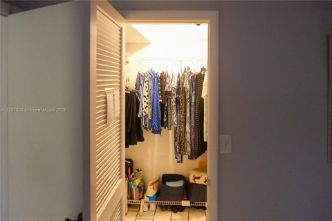 Condominio en venta en Pembroke Pines, Florida, 2 dormitorios, 108.7 m2 № 1871957 - foto 14