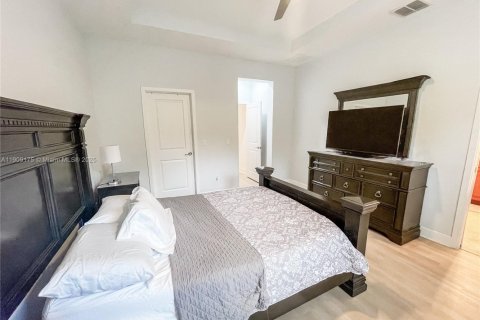 Купить виллу или дом в Тамарак, Флорида 4 спальни, 193.89м2, № 1964971 - фото 29