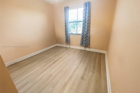 Купить виллу или дом в Тамарак, Флорида 4 спальни, 193.89м2, № 1964971 - фото 22