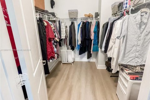 Купить виллу или дом в Тамарак, Флорида 4 спальни, 193.89м2, № 1964971 - фото 30