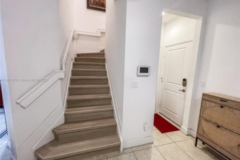 Купить виллу или дом в Тамарак, Флорида 4 спальни, 193.89м2, № 1964971 - фото 6