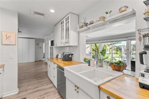 Casa en venta en Clearwater, Florida, 3 dormitorios, 184.97 m2 № 1856116 - foto 13