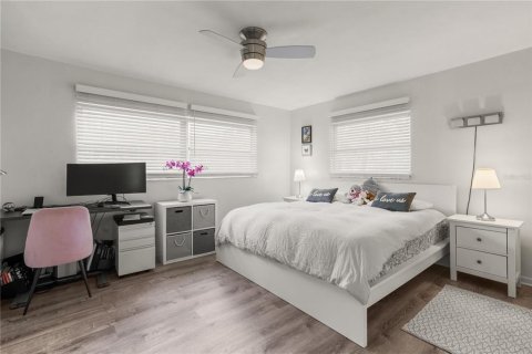 Casa en venta en Clearwater, Florida, 3 dormitorios, 184.97 m2 № 1856116 - foto 8
